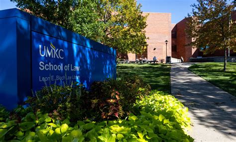 umkc|Academic Programs < University of Missouri.